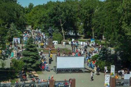 Социальные учреждения приняли участие в областном фестивале «Охота на работу»
