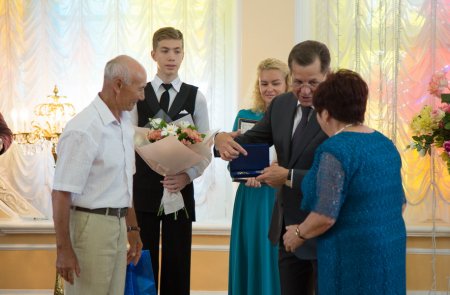 В Астрахани отметили День семьи, любви и верности
