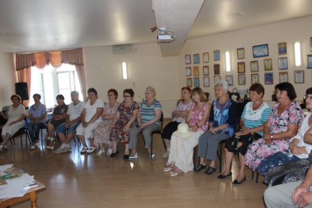 Пенсионерам центра «Содействие» рассказали о пользе отдыха