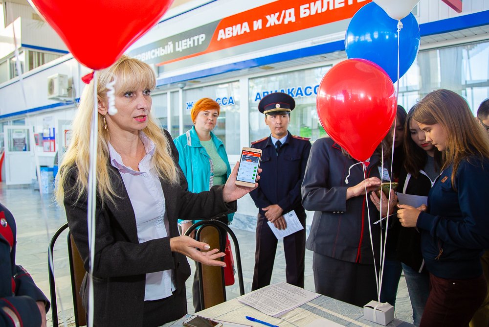 Астраханские студенты приняли участие в дне пассажира