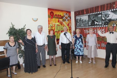 Астраханских пенсионеров познакомили с музыкальной летописью войны и мира