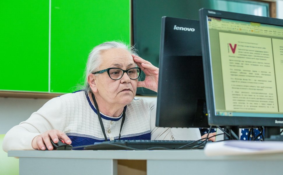 Компьютерная грамотность помогает астраханским пенсионерам в самоизоляции