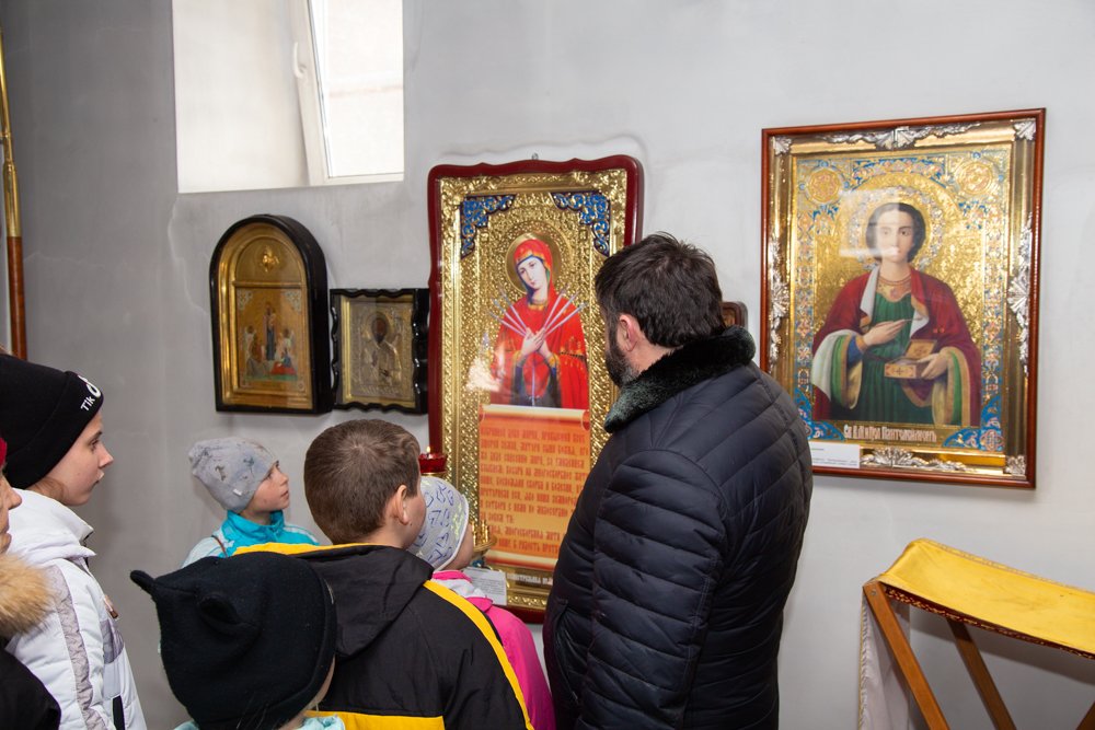 Многодетные семьи  отметили Масленицу в православном храме