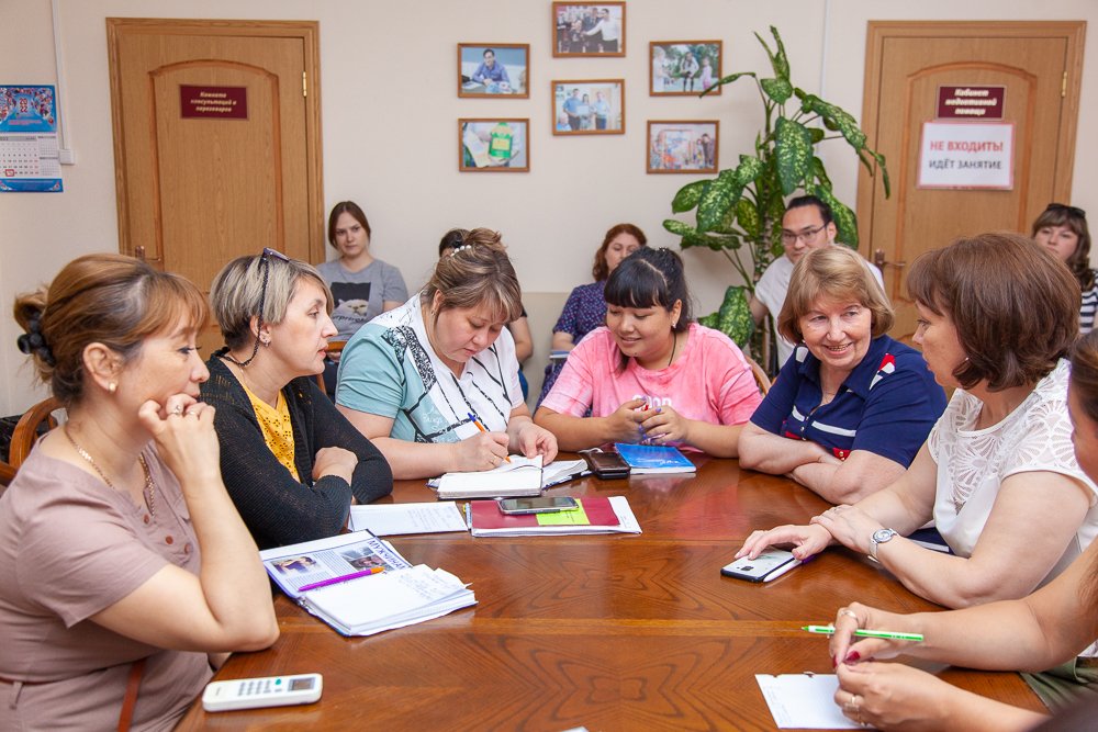 В Астрахани два учреждения объединили усилия для помощи семьям