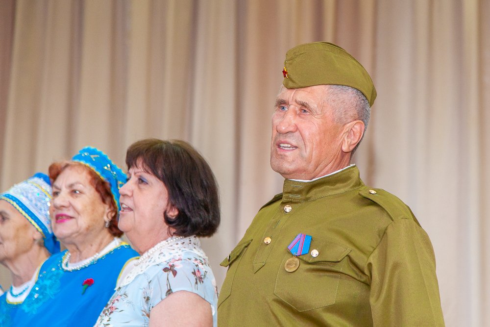 Астраханские пенсионеры посвятили концерт памятной дате