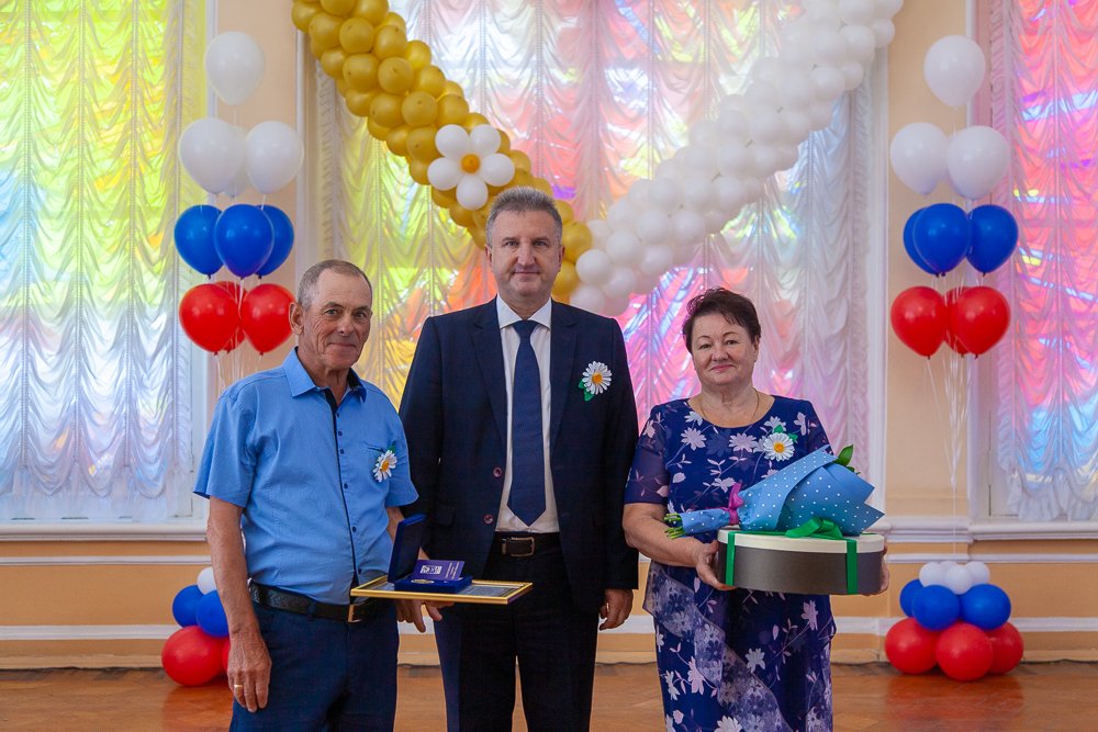 В Астрахани наградили самые любящие супружеские пары