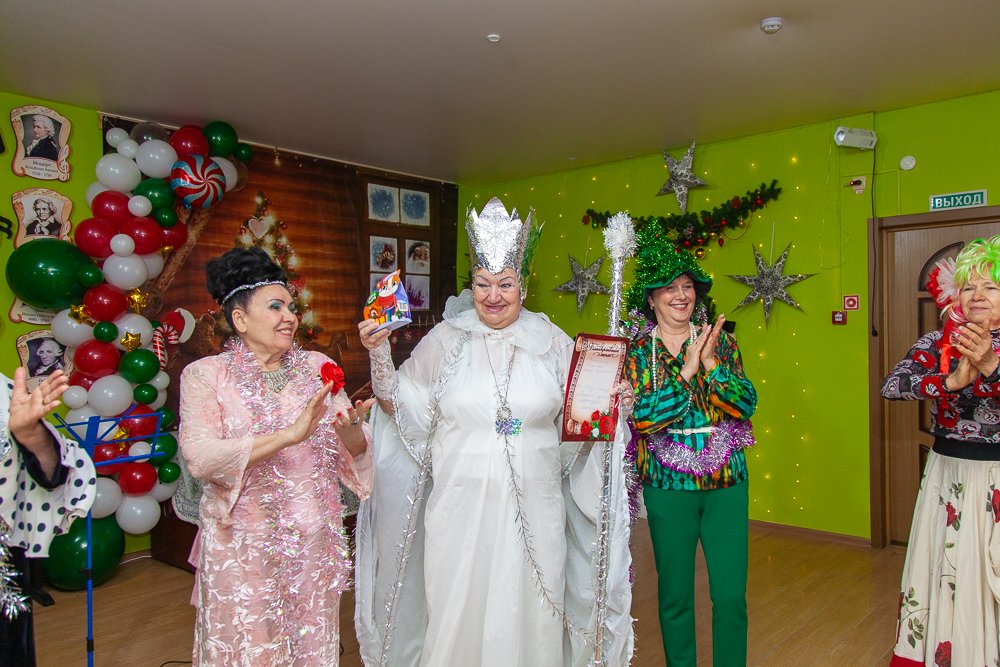 В центре «Содействие» организованы праздничные мероприятия для пожилых людей